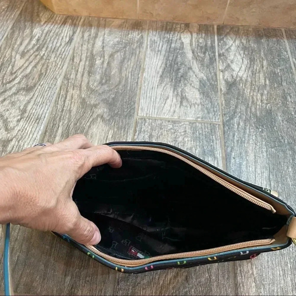 Brentano shoulder bag Purse Black with tan strap Logo print - Picture 6 of 10